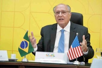 Imagem de capa para Brasil Envía Nova Carta aos EUA para Resolver Tarifas de 50% sobre Produtos