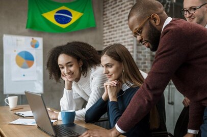 Imagem de capa para Dominar o inglês para negócios no Brasil: como expandir sua carreira