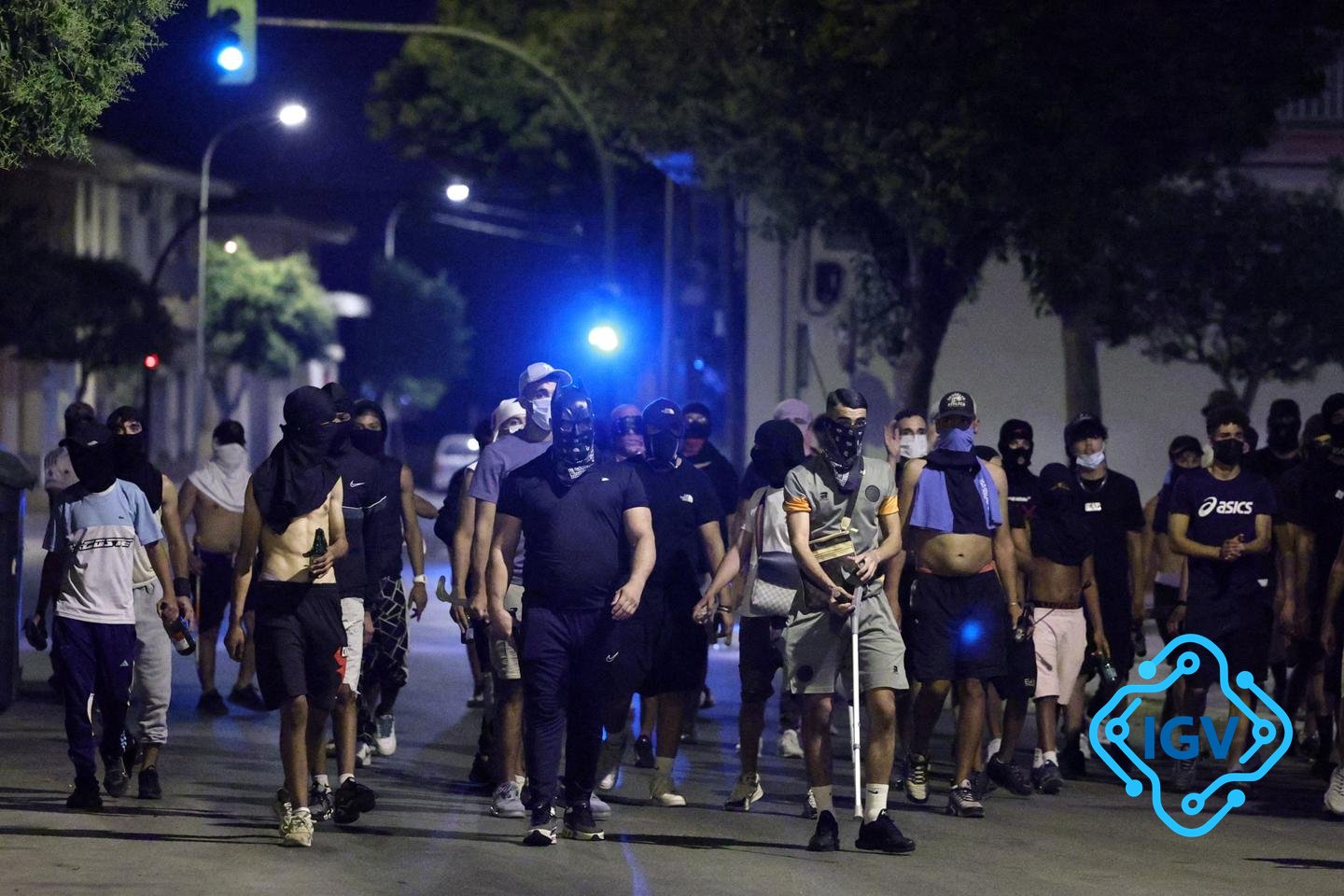Imagem de capa para Violência Xenofóbica em Espanha: O Desafio dos Extremistas