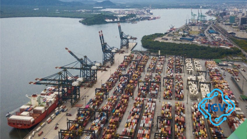 Imagem de capa para Porto de Santos registra boom em embarques para EUA com tarifaço de Trump