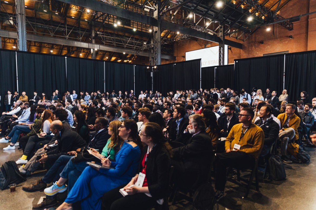 Imagem de capa para TechCrunch All Stage invade Boston: uma imersão no mundo dos negócios e inovação