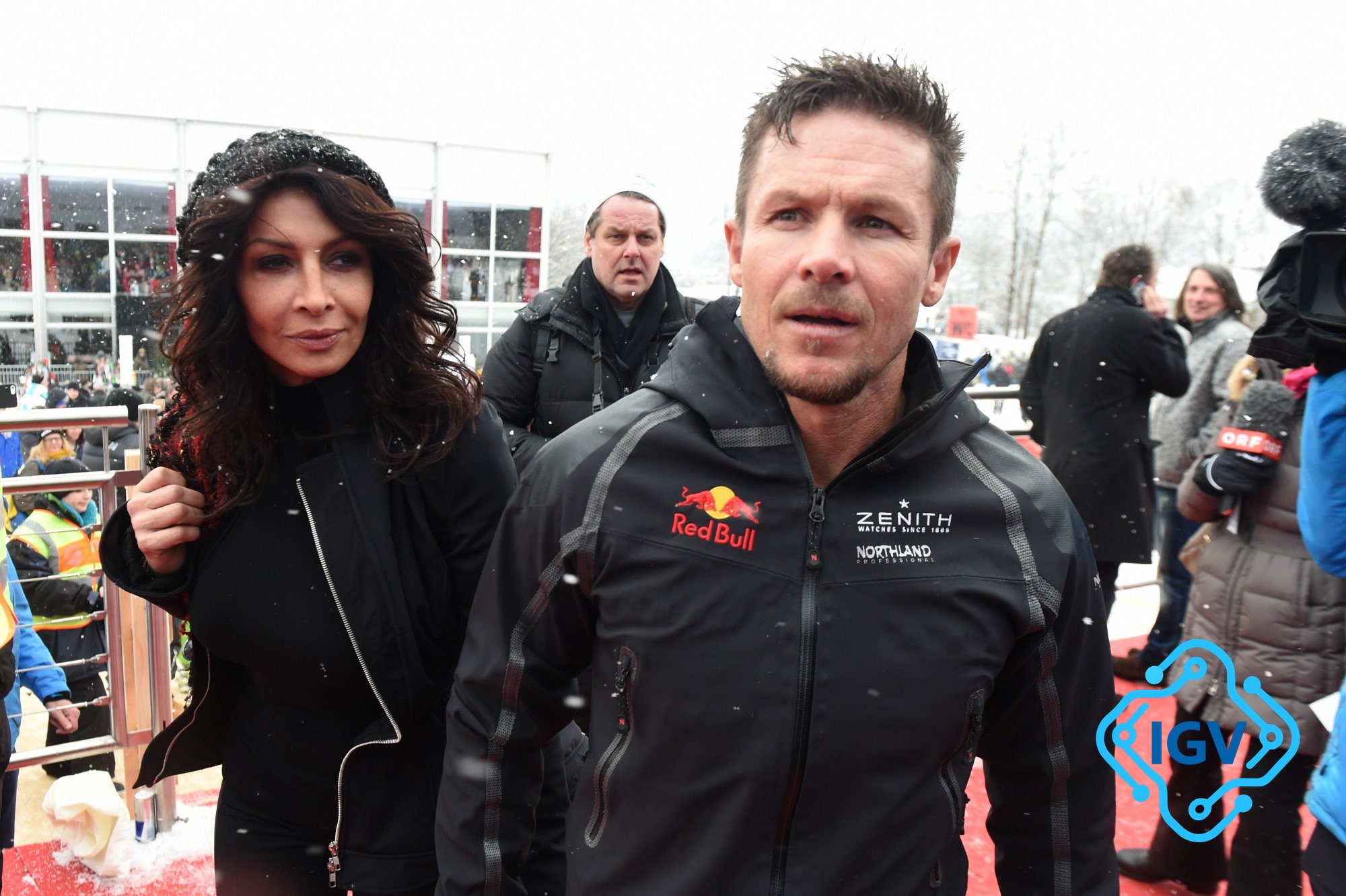 Imagem de capa para Viúva registra última decolagem de Felix Baumgartner antes da morte