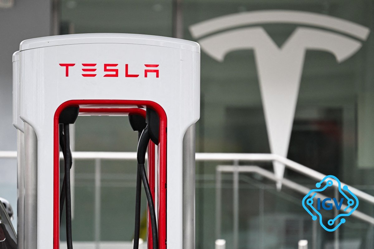 Imagem de capa para Análise das Finanças da Tesla: Oportunidades e Desafios na Earnings Call