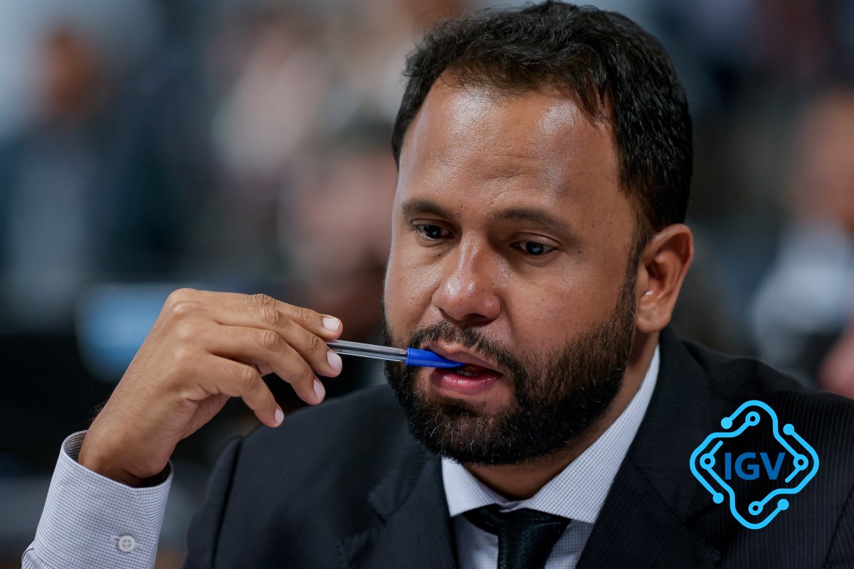 Imagem de capa para Deputado Henrique Vieira Propõe Lei Contra Traição à Soberania