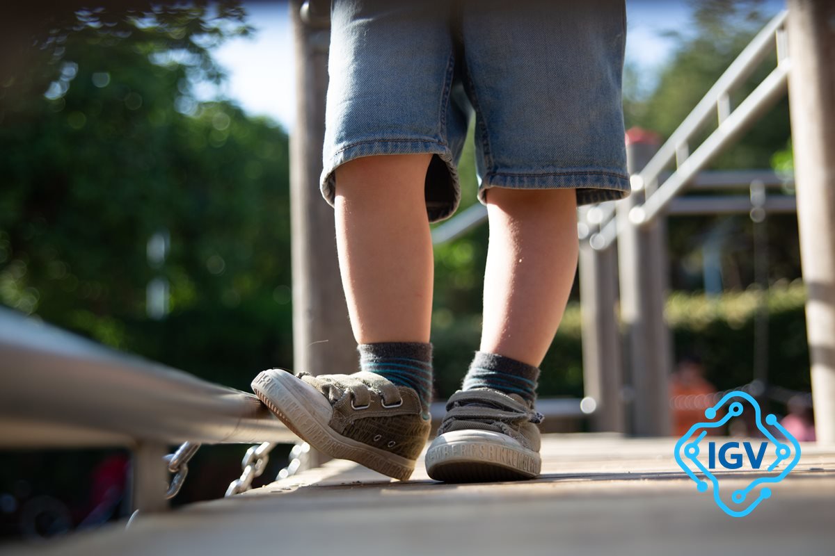 Imagem de capa para Entendendo a Gaita Autista: Como o Autismo Afeta a Marcha das Pessoas