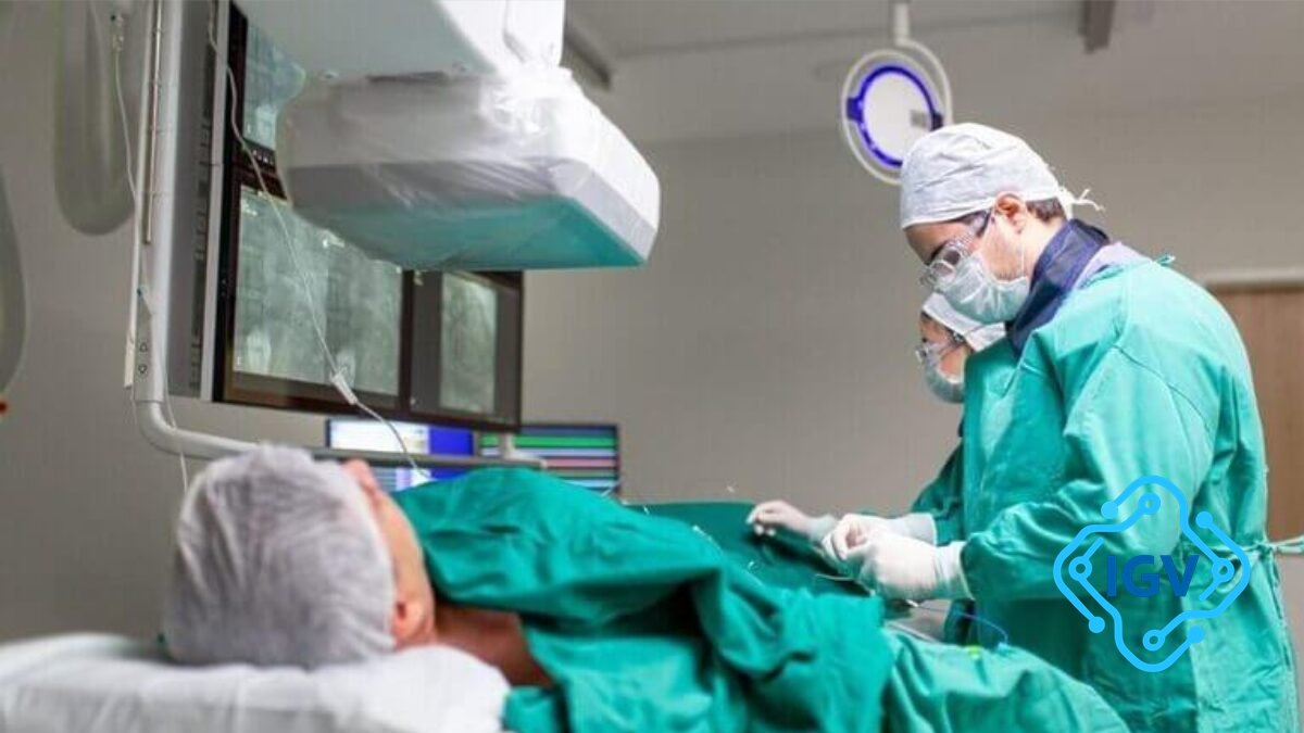 Imagem de capa para Cirurgia Inédita Salva Vidas em Florianópolis com Coração Artificial Temporário