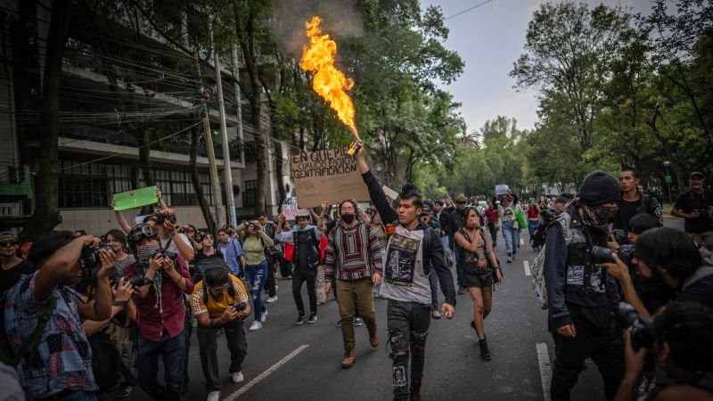 Imagem de capa para Plano municipal para combater a gentrificação em Cidade do México gera protestos violentos