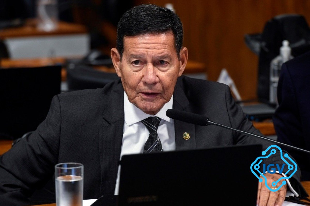Imagem de capa para Hamilton Mourão prevê retaliações dos EUA após operação da PF contra Bolsonaro