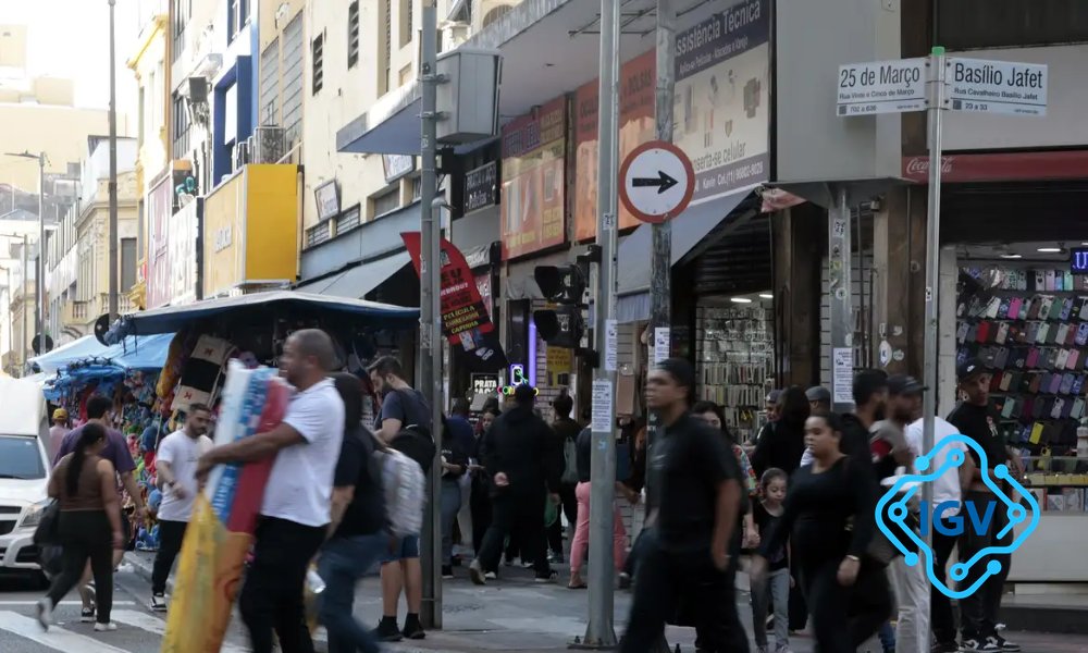 Imagem de capa para Lula é pressionado por lojistas da Rua 25 de Março por apoio contra investigação dos EUA