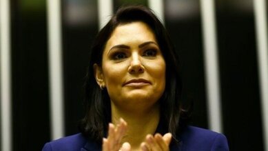 Imagem de capa para Michelle Bolsonaro pede ao Lula para 'calar as armas' e evitar confronto com EUA
