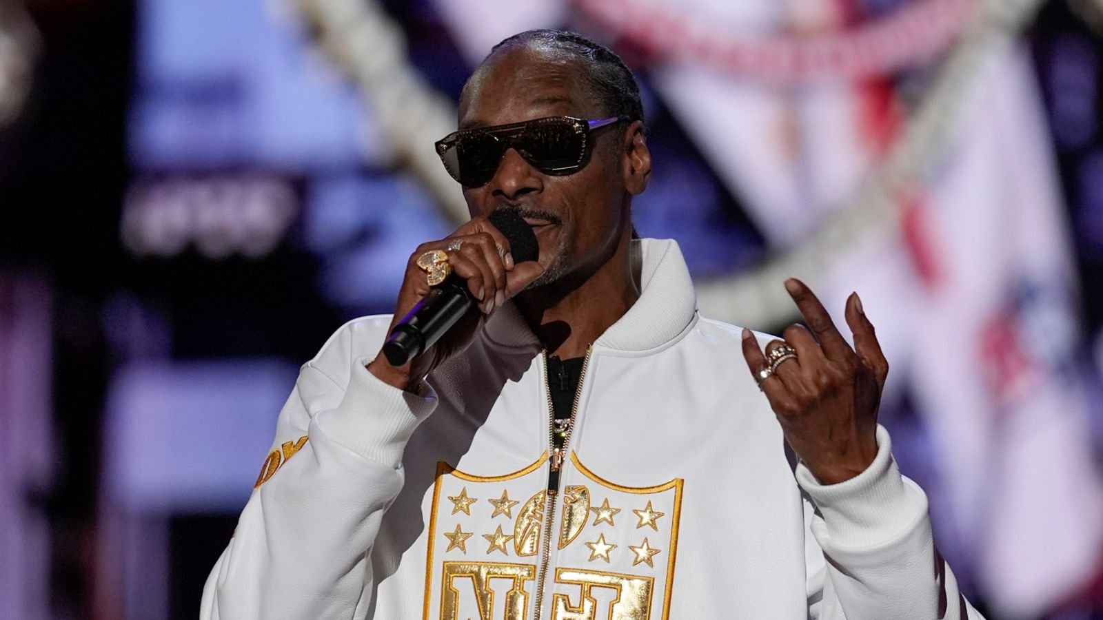 Imagem de capa para Snoop Dogg investe em Swansea City e se torna sócio do clube
